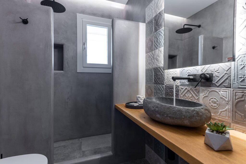 Manesis in Milos Bentonite Suite 01
