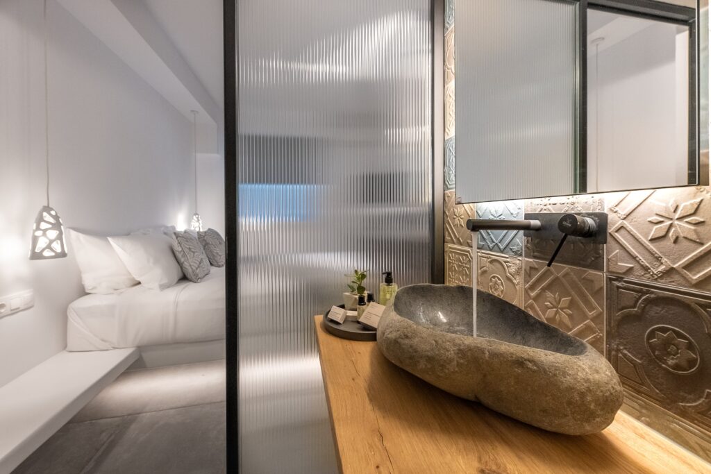 Manesis in Milos Bentonite Suite 05
