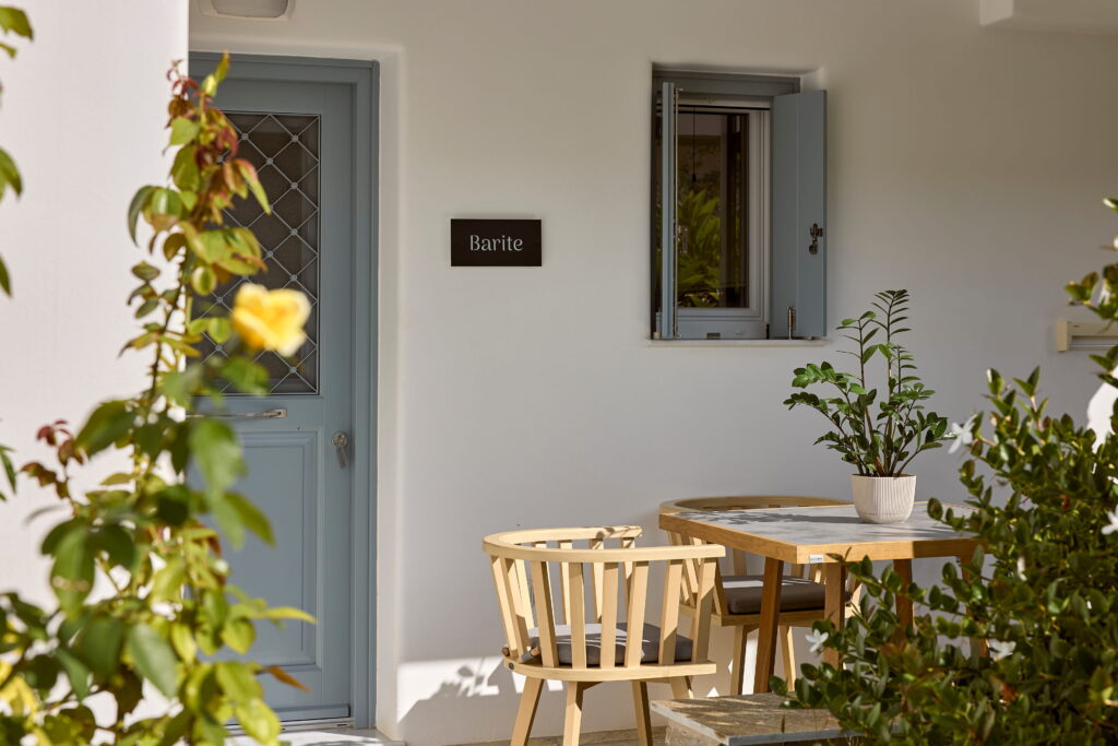 Manesis Suites in Milos Barite Suite 1