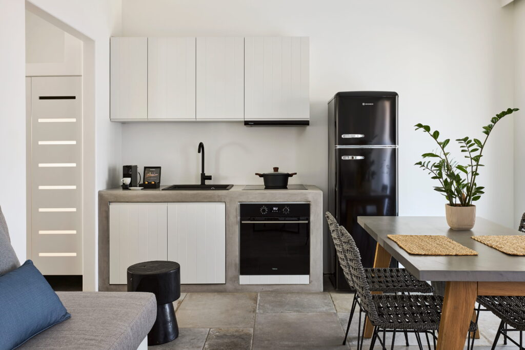 Manesis Suites in Milos Bentonite Suite 03