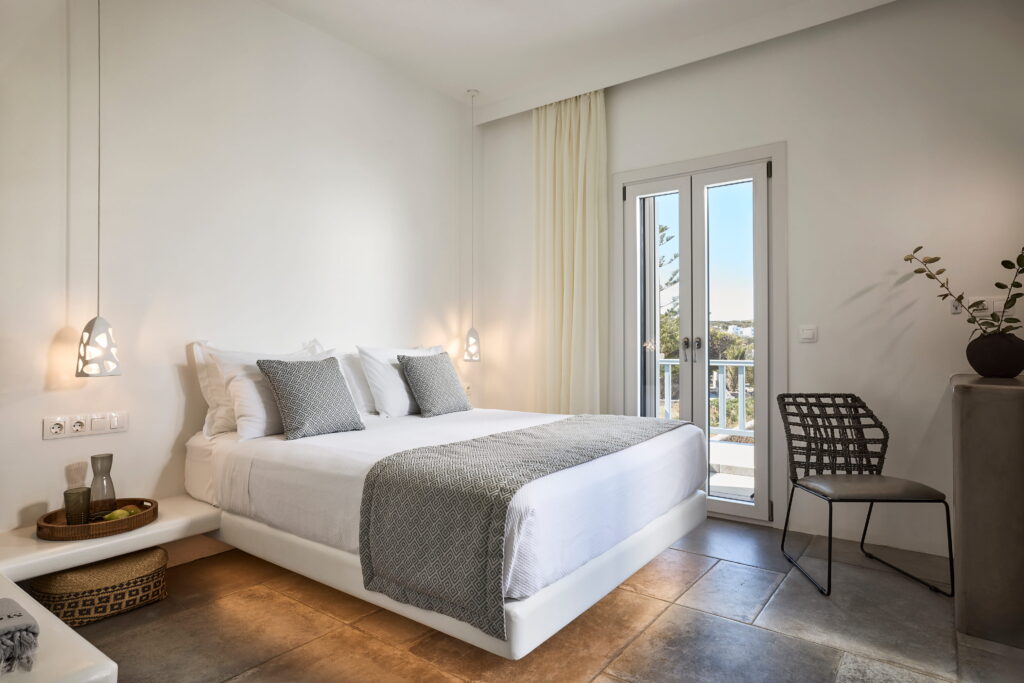 Manesis Suites in Milos Opsidian Suite 2