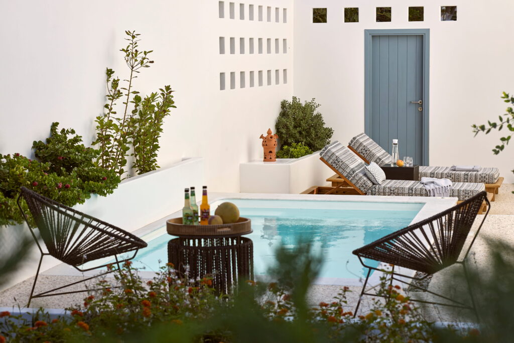Manesis Suites in Milos Perlite Suite 08